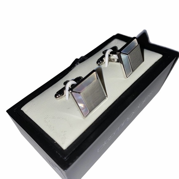 Bloomingdales Cufflinks Pearl inlay Chrome Plate New in Box - Picture 1 of 5